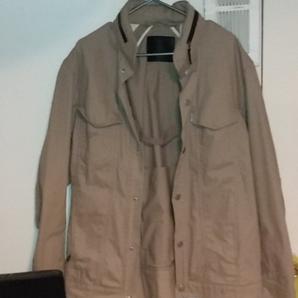 Levi's Denim Custom Hood Jacket - Picture 2 of 6